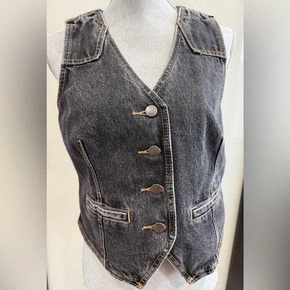 Universal Thread Black Denim Vest - New With Tags - Picture 4 of 8